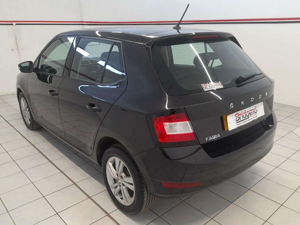 Skoda Fabia 1.0 Se Hatchback NH21BKL Black #4