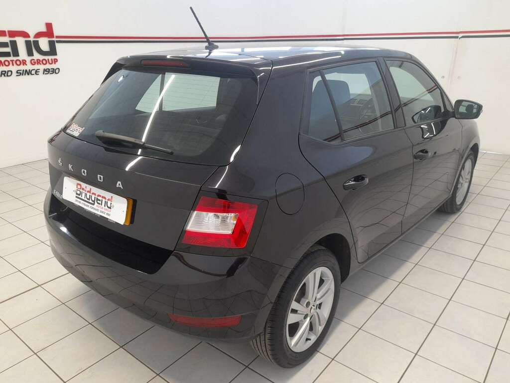 Skoda Fabia 1.0 Se Hatchback NH21BKL Black #6
