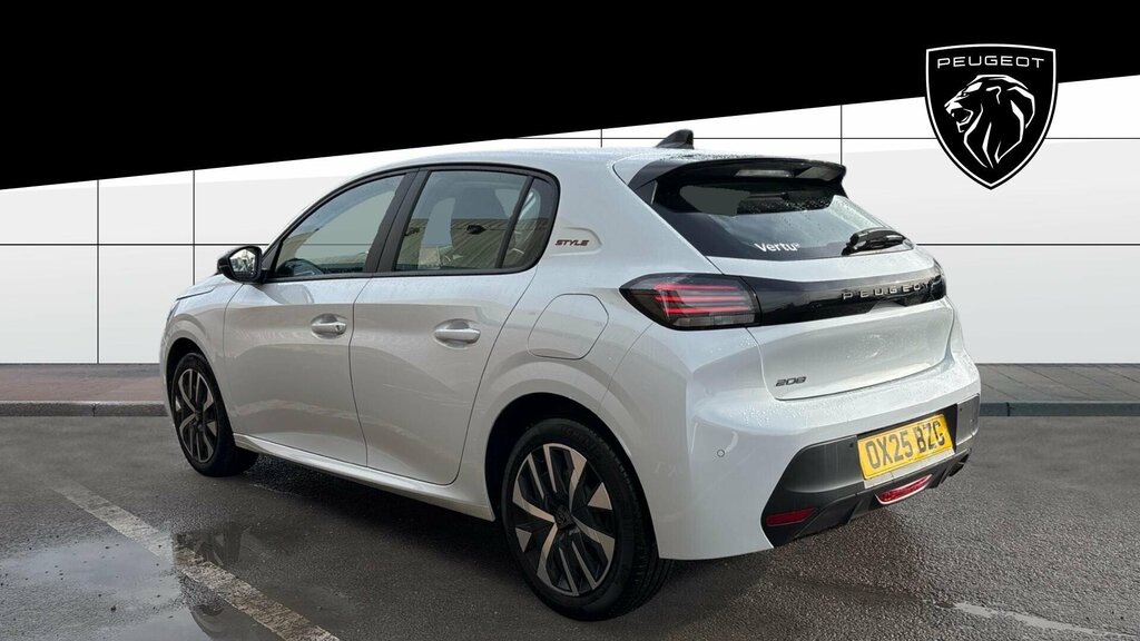 Peugeot 208 Style White #2