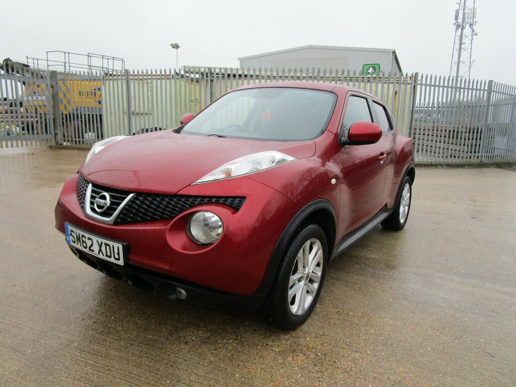 Nissan Juke 1.6 Acenta Premium Suv Euro 5 S SM62XDU Red #3