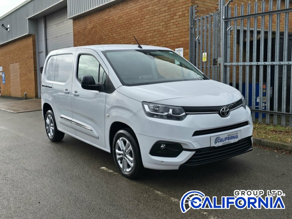 Toyota Proace City 1.5L Design White