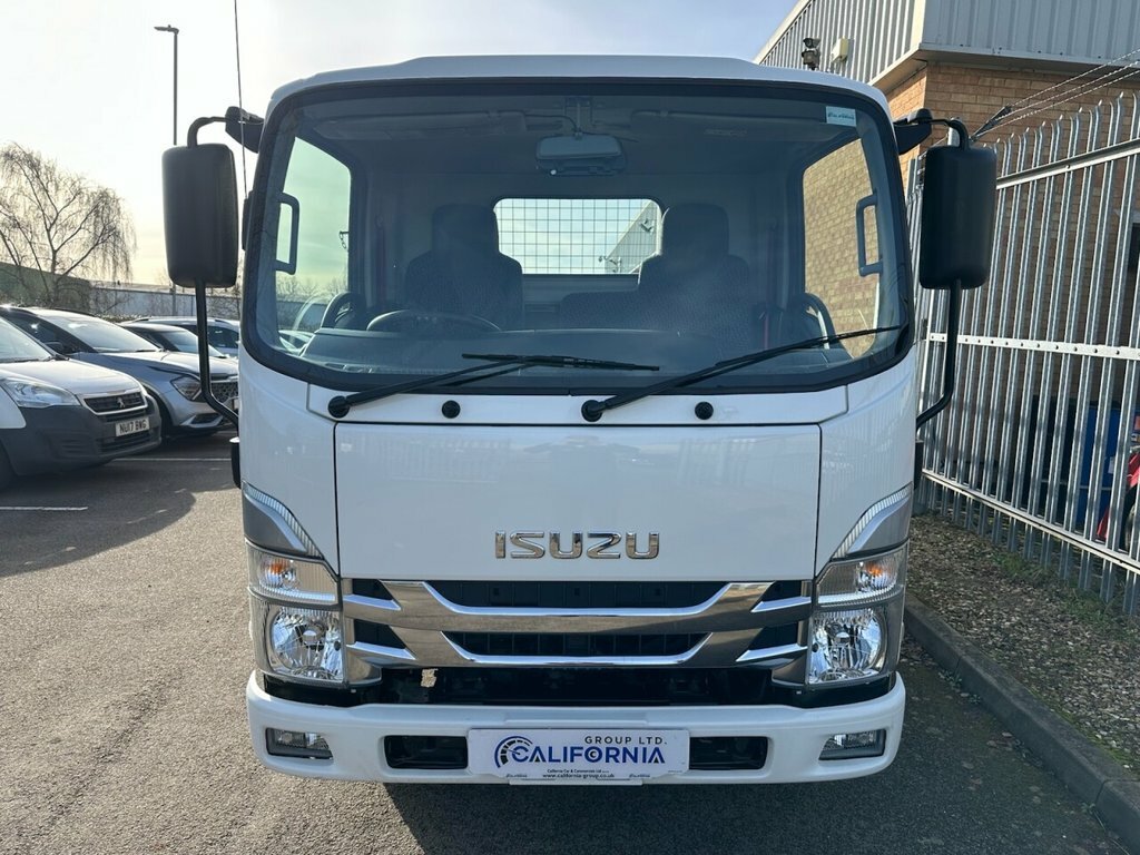 Isuzu 1.9L Null LL73XJZ White #4