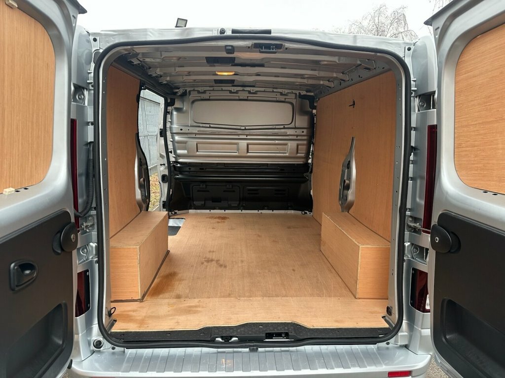 Renault Trafic 2L Sport FD23ZWR Grey #3