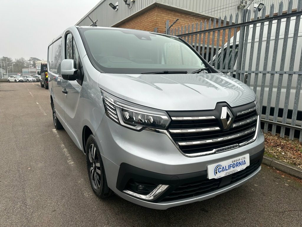 Renault Trafic 2L Sport FD23ZWR Grey #5