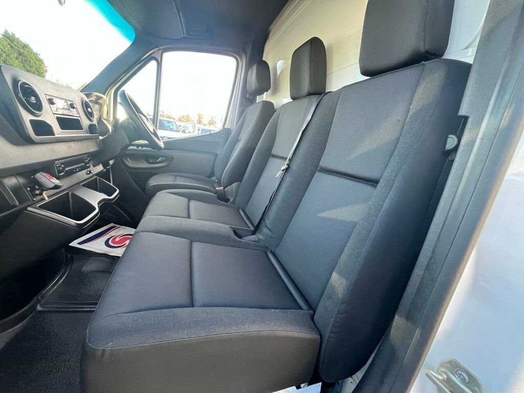 Mercedes-Benz Sprinter 2L Progressive PK70WEX White #5