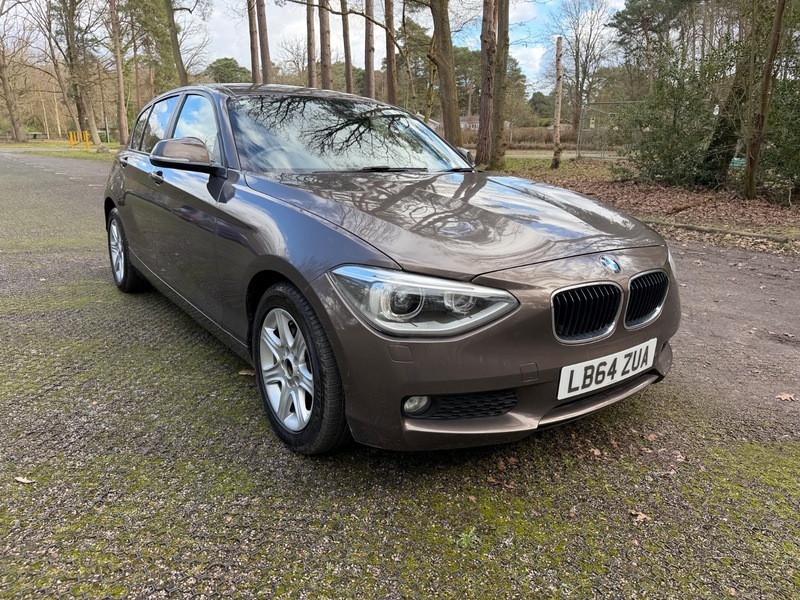 BMW 1 Series Hatchback Brown #2