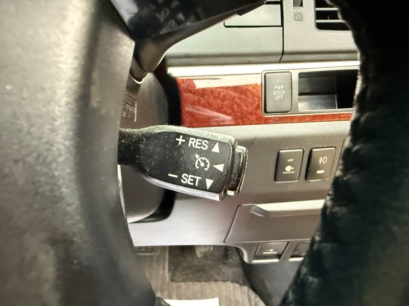 Toyota Estima   #34