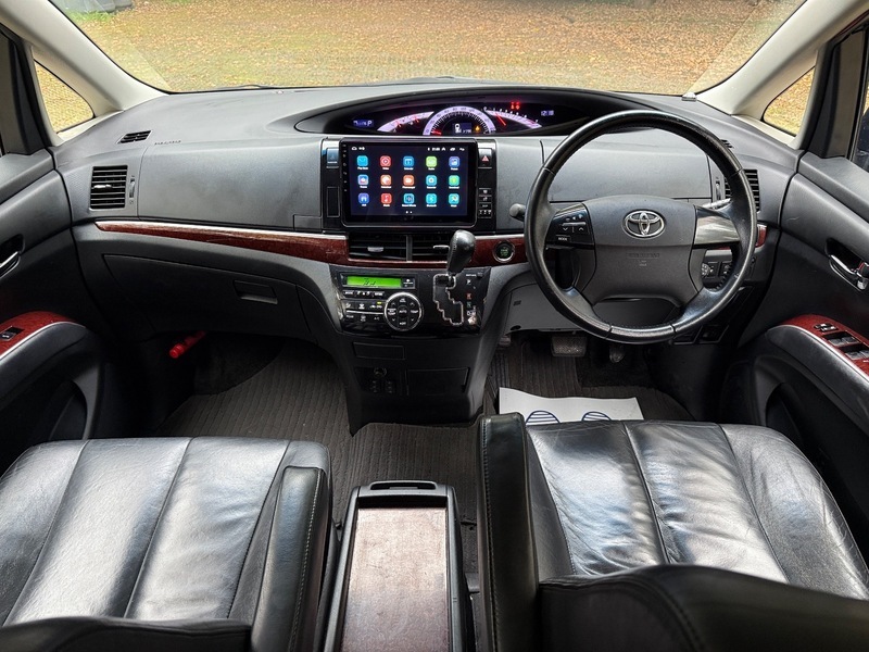 Toyota Estima   #3