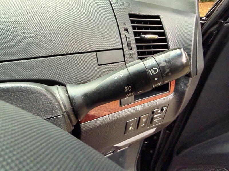 Toyota Estima   #32