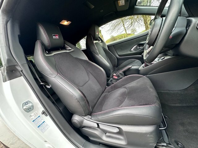 Toyota Yaris 2022 1.6T Gr Circuit Hatchback A DE51ALE White #2