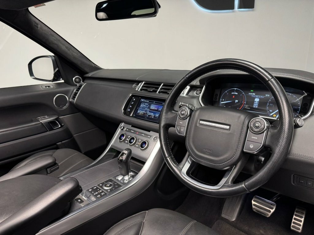 Land Rover Range Rover Sport 3L Dynamic YJ66JHM Black #3