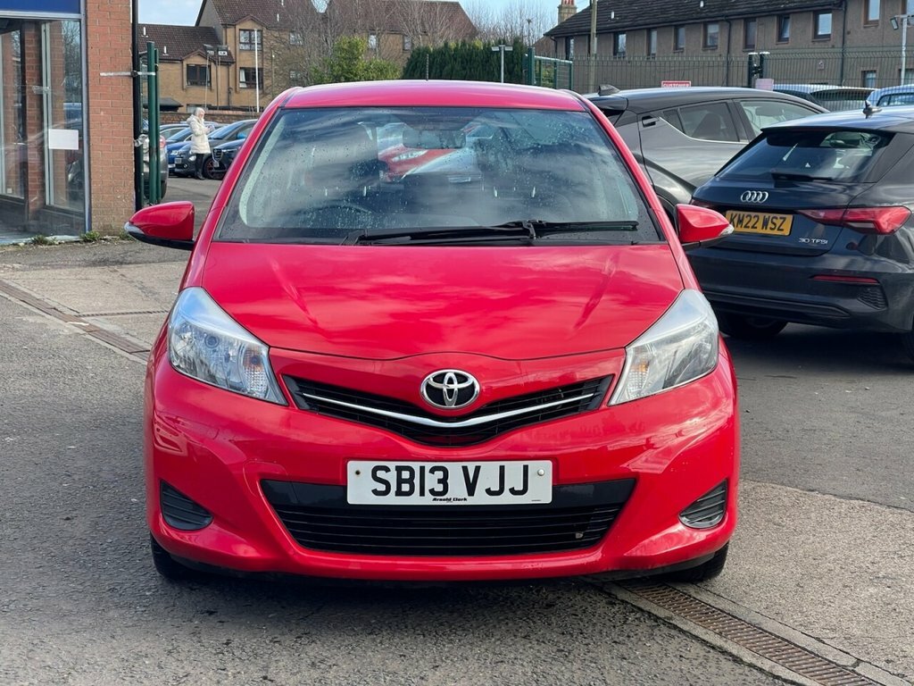 Toyota Yaris 1L Tr Red #2