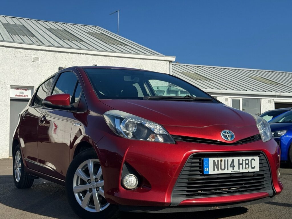 Toyota Yaris 1L Icon Plus Red