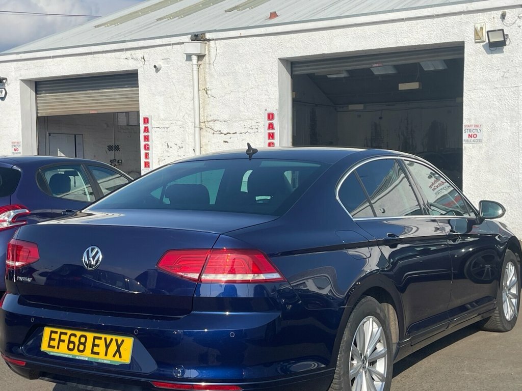 Volkswagen Passat 1.5L Se Business EF68EYX Blue #6