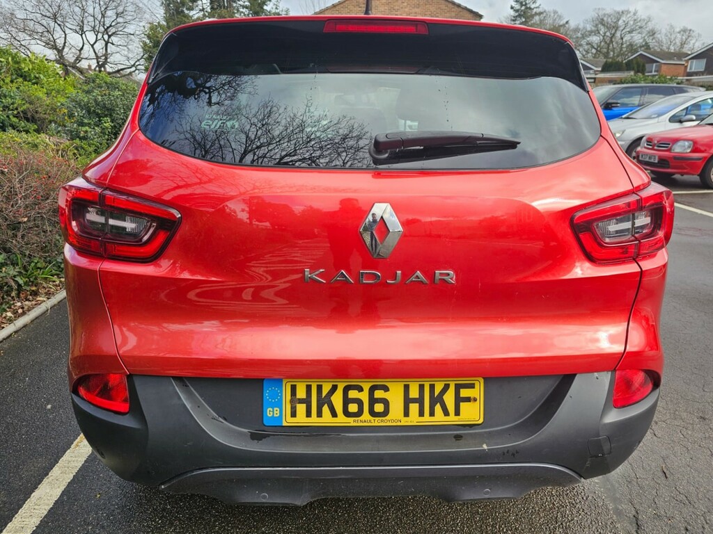 Renault Kadjar Suv 1.2 Signature Nav Tce 130 2016 HK66HKF Red #6