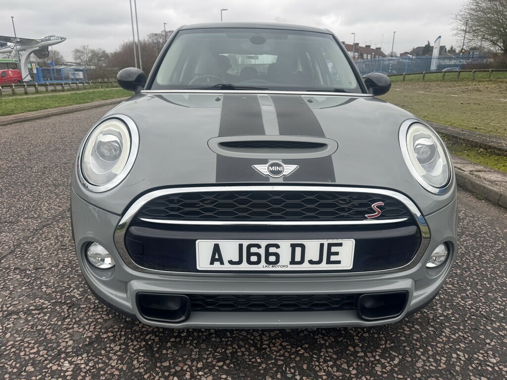 Mini Hatch 2.0 5-Door Hatch Cooper Sd 2016 AJ66DJE Grey