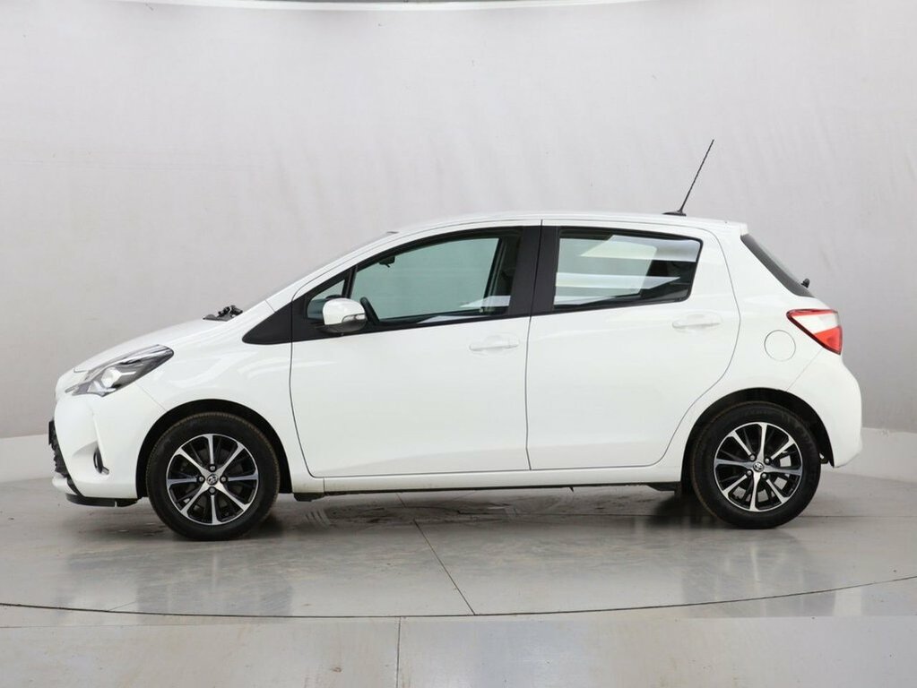 Toyota Yaris 1L Icon Tech FX69YSA White #5