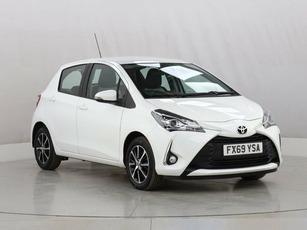 Toyota Yaris 1L Icon Tech FX69YSA White #2