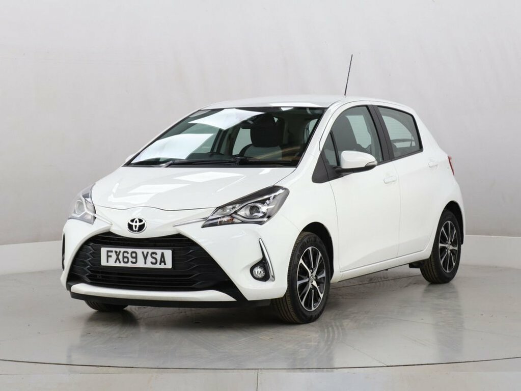 Toyota Yaris 1L Icon Tech FX69YSA White #4