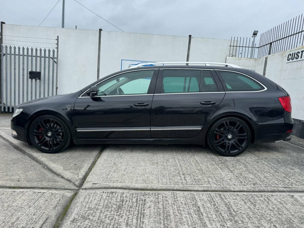 Skoda Superb 3.6L Elegance Black #2