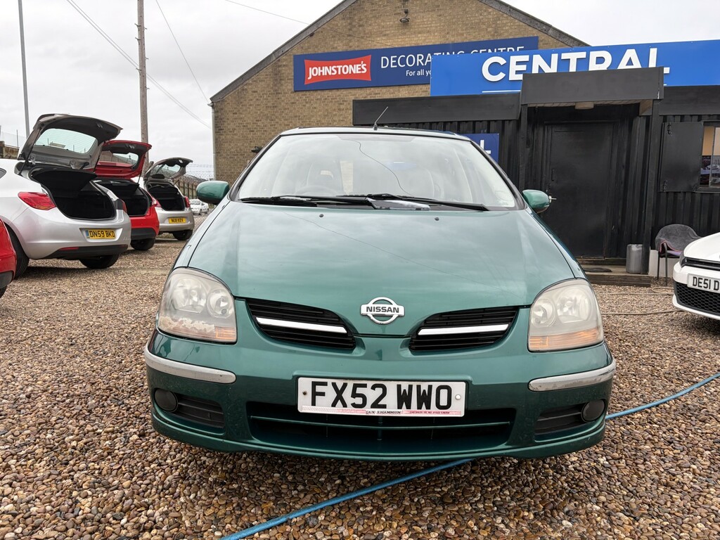 Nissan Almera Tino 1.8 Se Grey #8