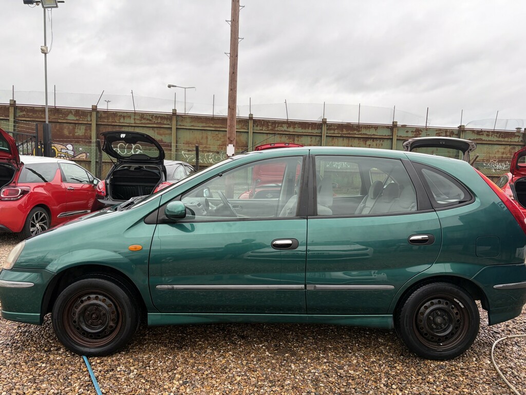 Nissan Almera Tino Mpv 1.8 Se 2002 Green #2