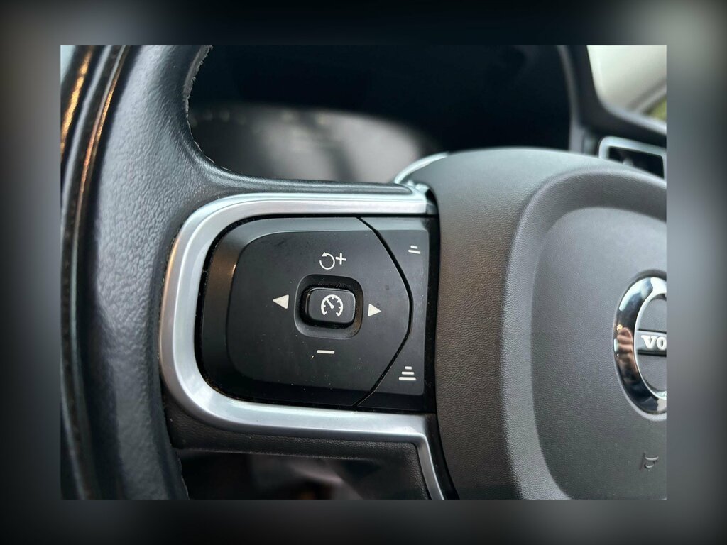 Volvo XC60 2.0 B4 Mhev Momentum Awd Euro 6 Ss AK20DZX Grey #6