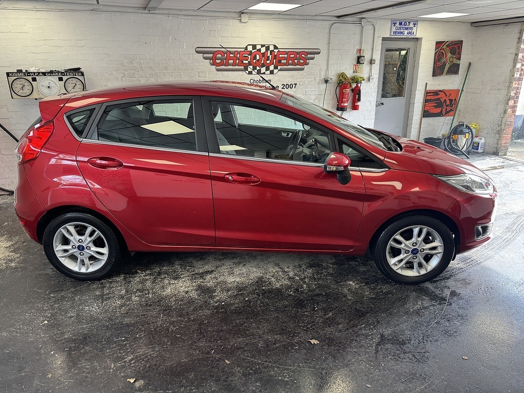 Ford Fiesta T Ecoboost Zetec YW16AXB Red #6