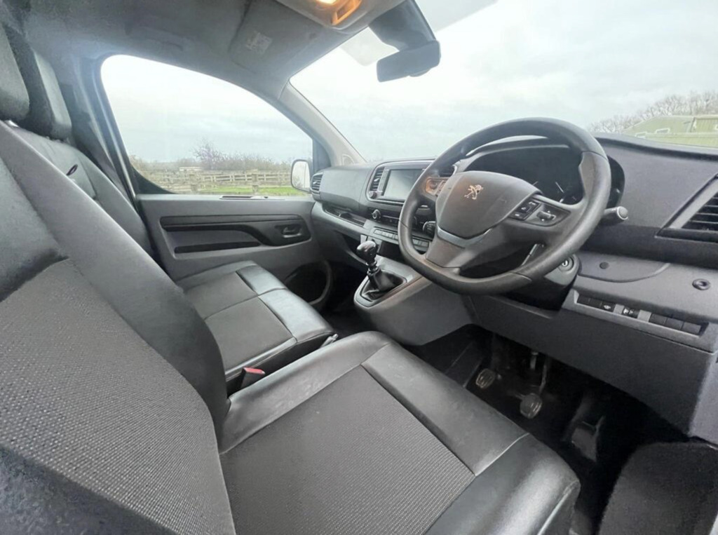 Peugeot Expert 1.5 Bluehdi 1000 Professional Compact, 37,000  #6