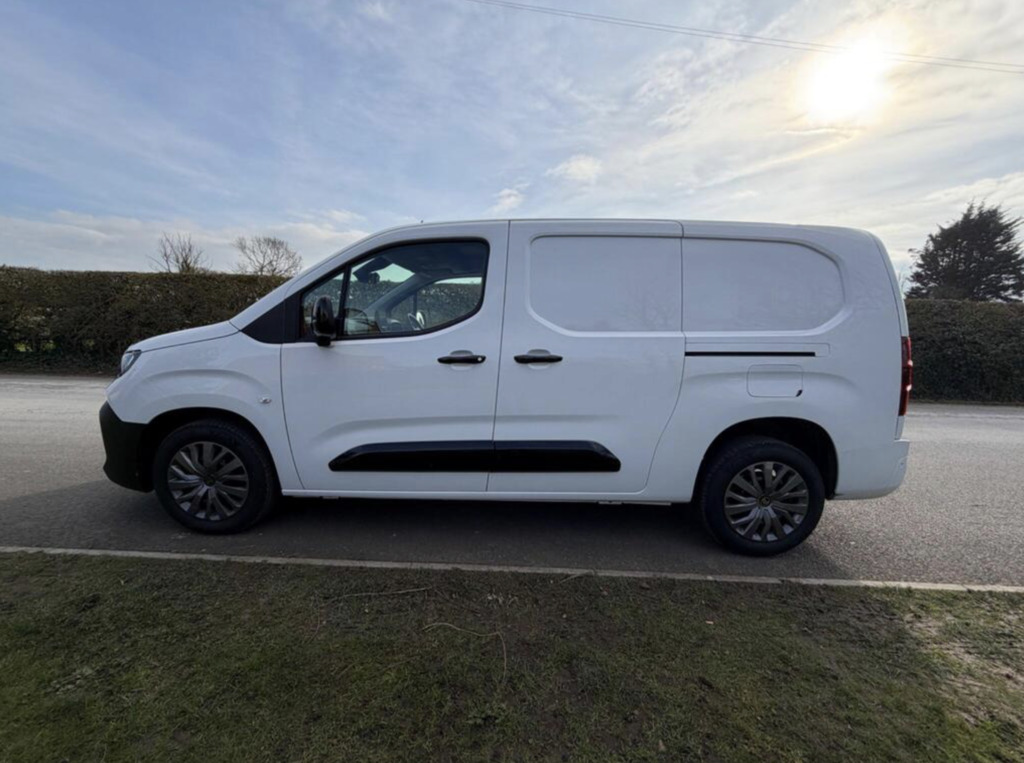 Citroen Berlingo 1.5 Bluehdi 950Driver Xl, 190 Miles   #5