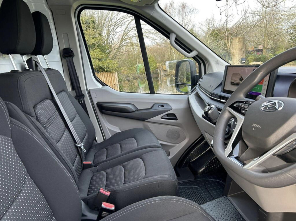 Maxus Deliver 9 2.0 D20 Fwd L3 H2, 100 Miles #2