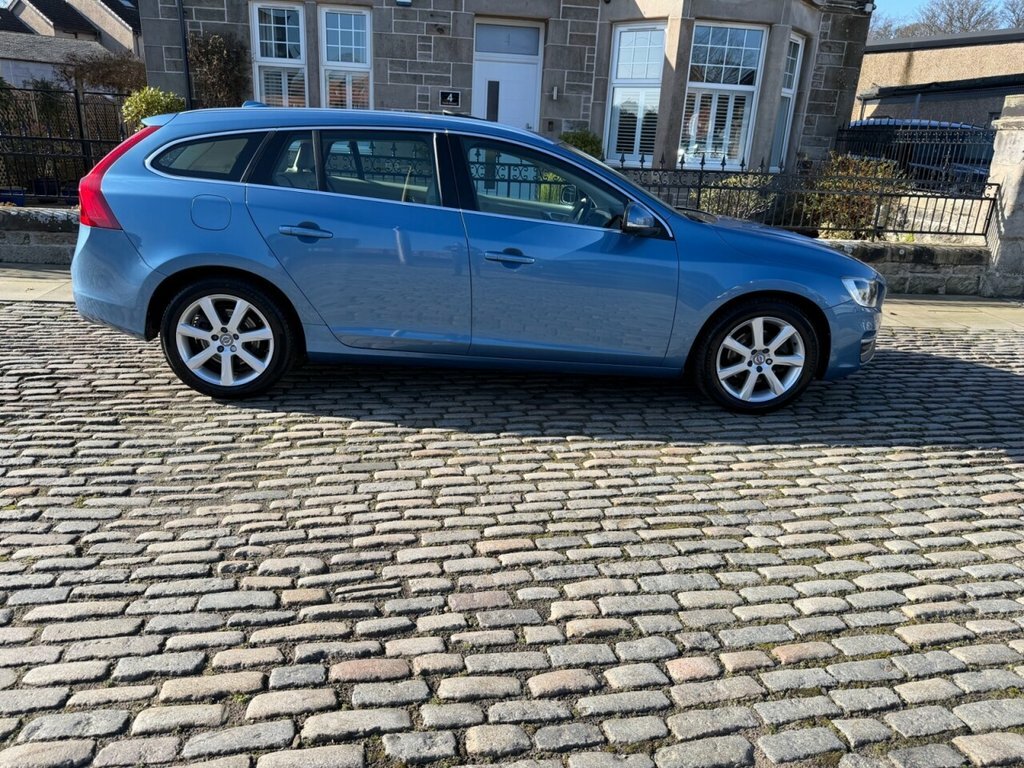 Volvo V60 Estate SM66HW Blue #4