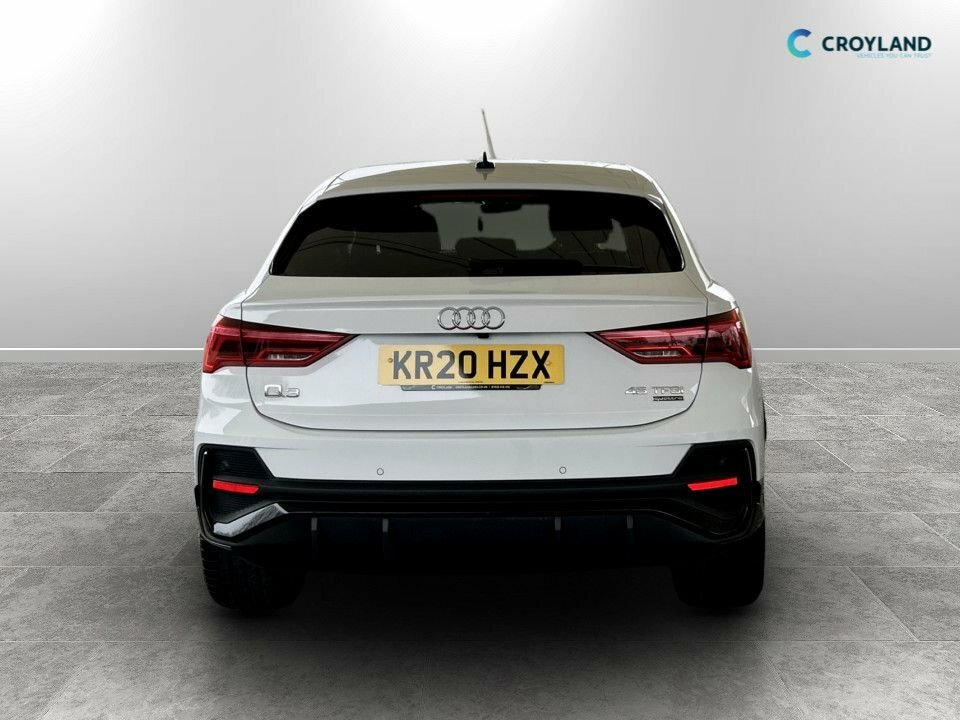 Audi Q3 45 Tfsi Quattro Edition 1 S Tronic KR20HZX White #4