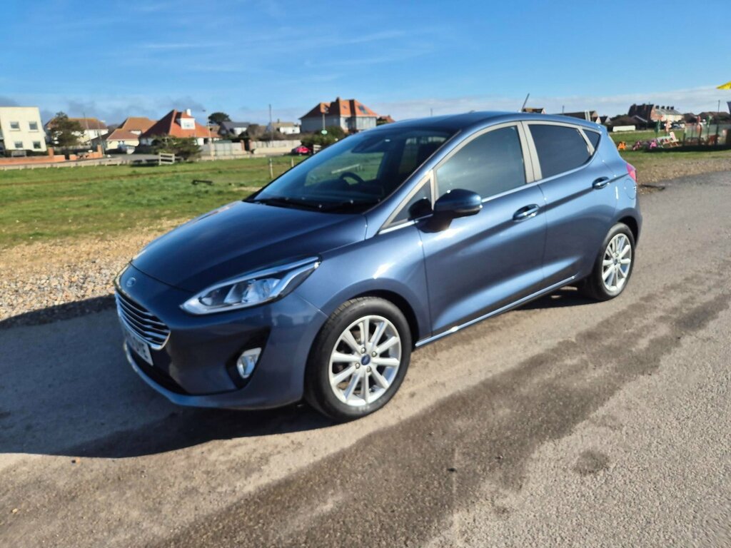 Ford Fiesta Titanium 5-Door CN70OYE Blue #3