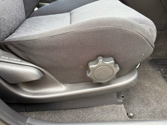 Toyota Corolla Verso Corolla Verso T3 D4d Green #8