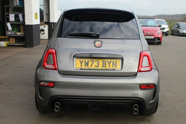 Abarth 695 1.4 T-jet Competizione Hatchback E YW73BYN Black #4