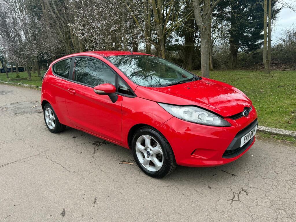 Ford Fiesta 1.25 Edge Red