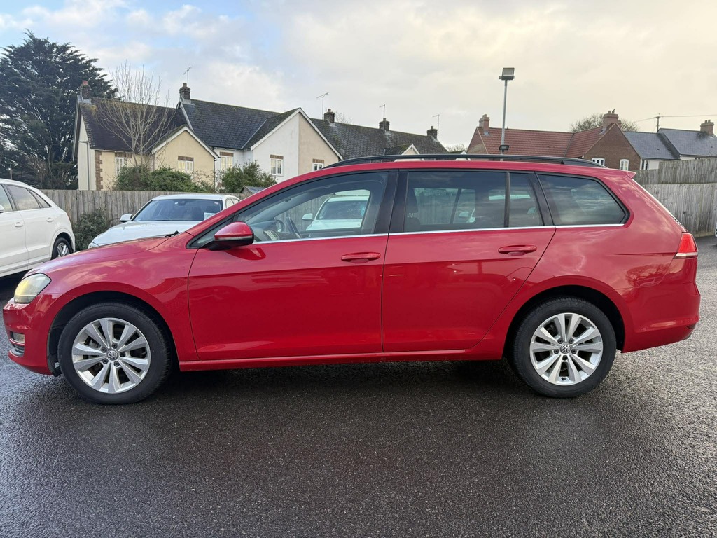 Volkswagen Golf 1.2 Tsi Bluemotion Red #5