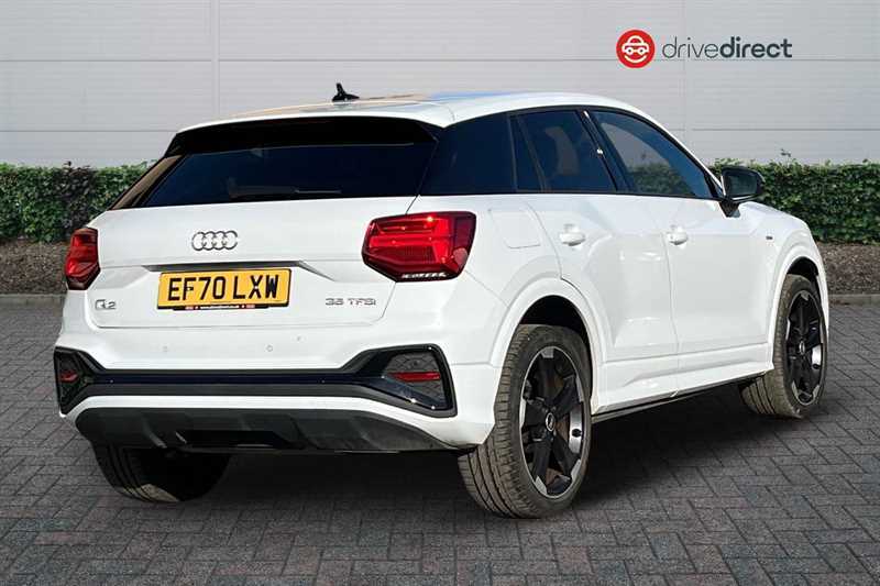 Audi Q2 1.5 Tfsi Cod 35 Black Edition Suv S Tro EF70LXW White #3