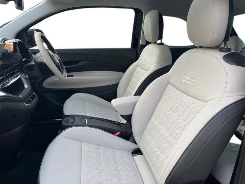 Fiat 500E 42Kwh La Prima Hatchback 118 Ps EA75MFU Black #2