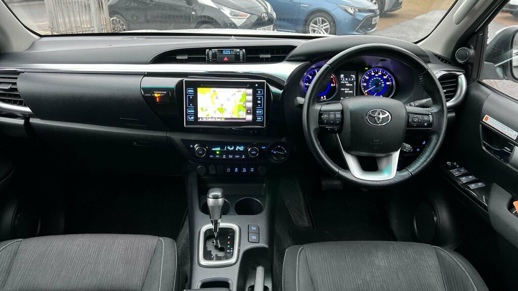 Toyota HILUX 2.4 D-4d Invincible 4Wd Euro 6 Ss Tss White #5