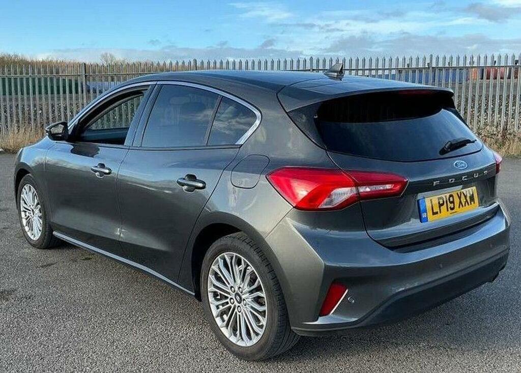Ford Focus Hatchback 1.0T Ecoboost Titanium X Euro 6 Ss LP19XXM Grey #2