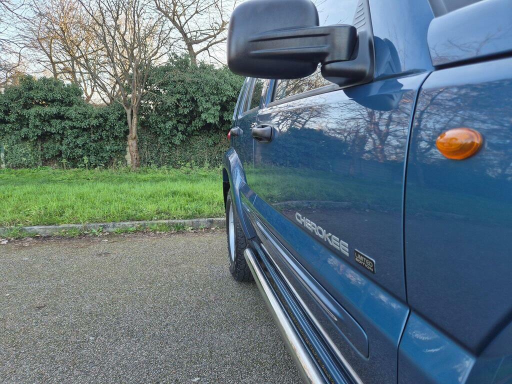 Jeep Cherokee Suv Blue #14