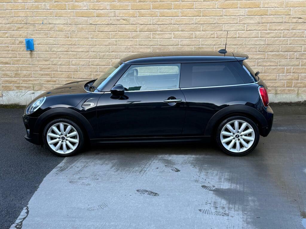 Mini Hatch 1.5 Cooper D Steptronic Euro 6 S S Black #2