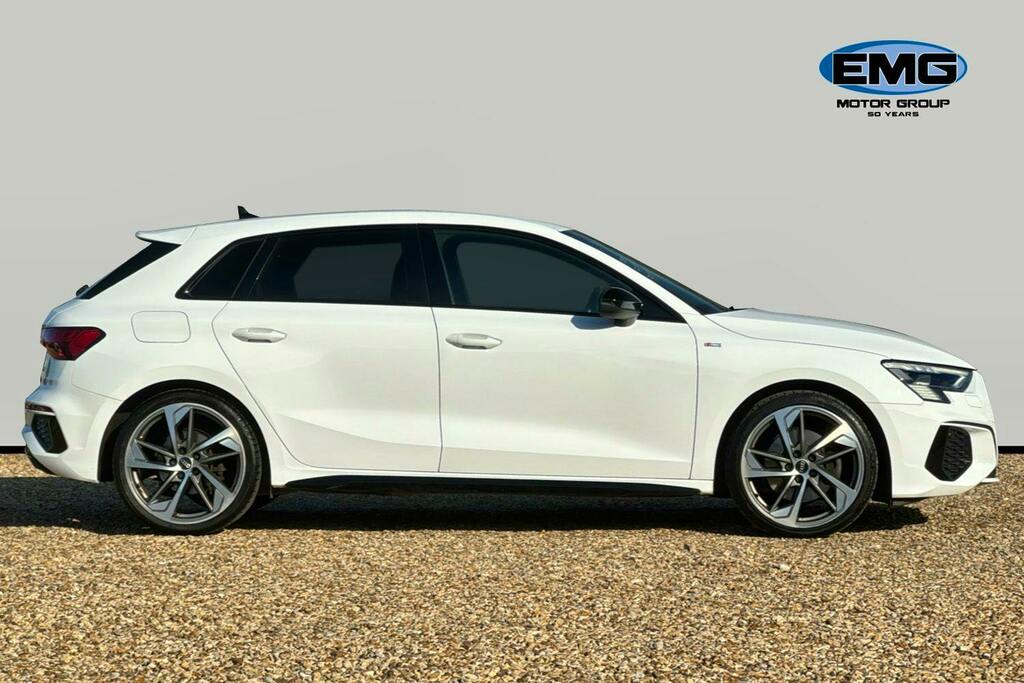 Audi A3 1.5 Tfsi 35 Edition 1 Sportback KS21WOH White #3