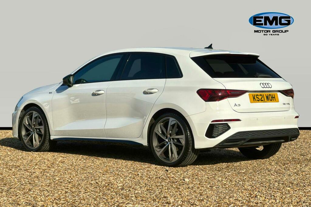 Audi A3 1.5 Tfsi 35 Edition 1 Sportback KS21WOH White #4