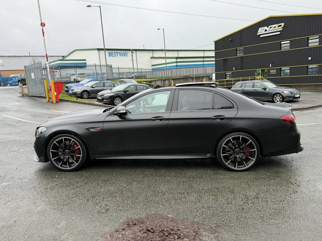 Mercedes-Benz E Class 4.0 V8 Biturbo Night Edition Premium Plus Saloon  #6