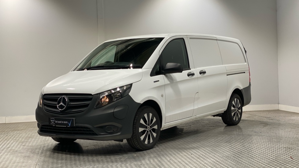 Mercedes-Benz eVito 66 Progressive L2 White #3