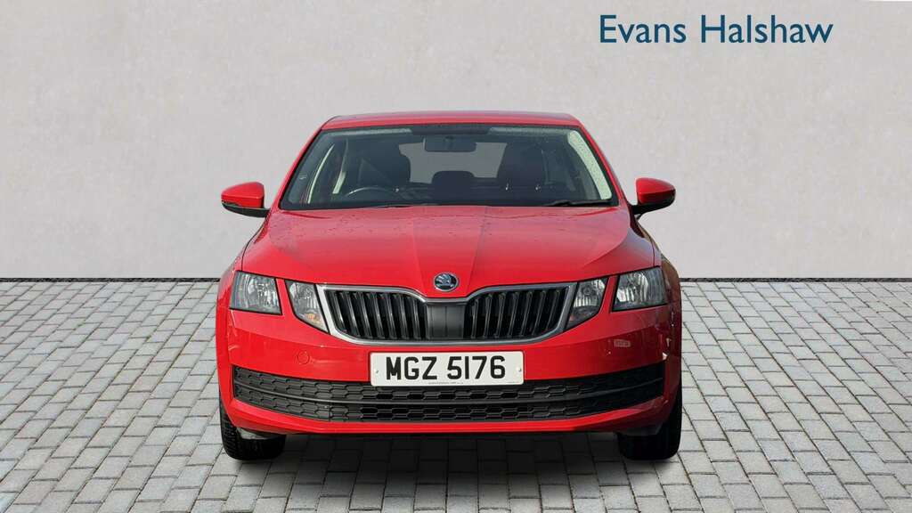 Skoda Octavia 1.6 Tdi Cr S 2019 Red #4
