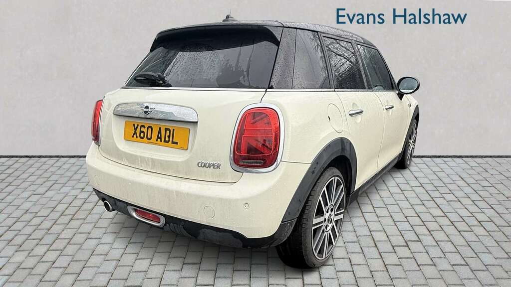 Mini Hatch 1.5 Cooper Exclusive II 2020 FV70WLG White #4